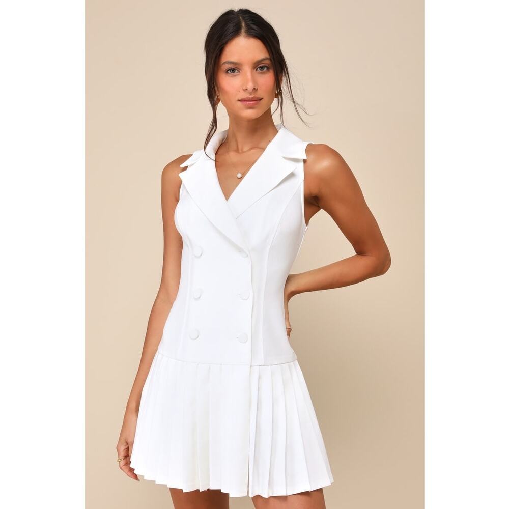 NWT Lulus Posh Vision White Sleeveless Blazer Pleated Mini Dress Classy Size M